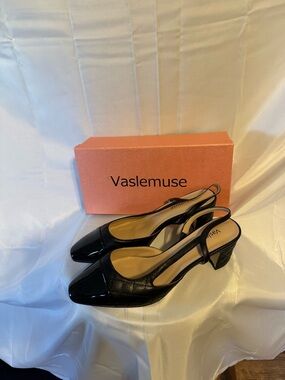 Vaslemuse Slingback Mid-Heel Pumps